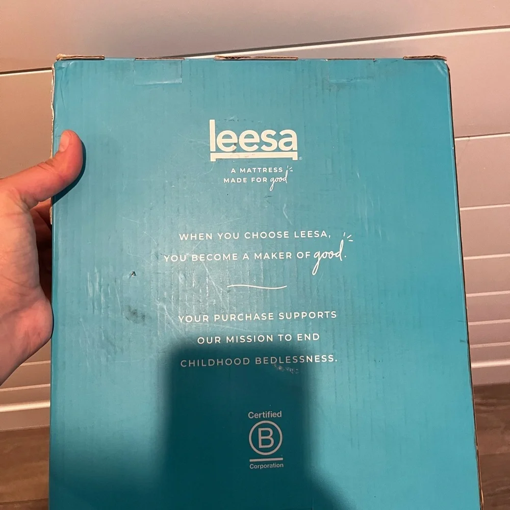 *Leesa Twin Tencel Mattress Protector NWT